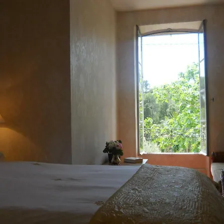 Domaine Des Pins Gite With Swimming Pool Apartamento Bouilhonnac